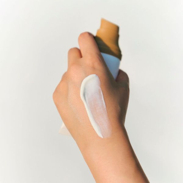 SKIN1004 Madagascar Centella Air-Fit Suncream Light SPF30 PA++++ Сонцезахисний крем із центелою